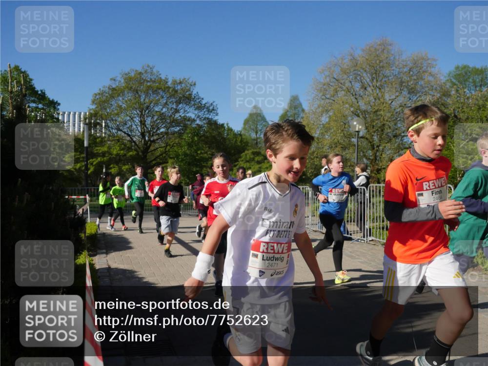 25.04.2025 - Das Zehntel Zöllner http://msf.ph/oto/7752623 26.04.2025 08:42:59 Laufen 2471, 2464 meine-sportfotos.de