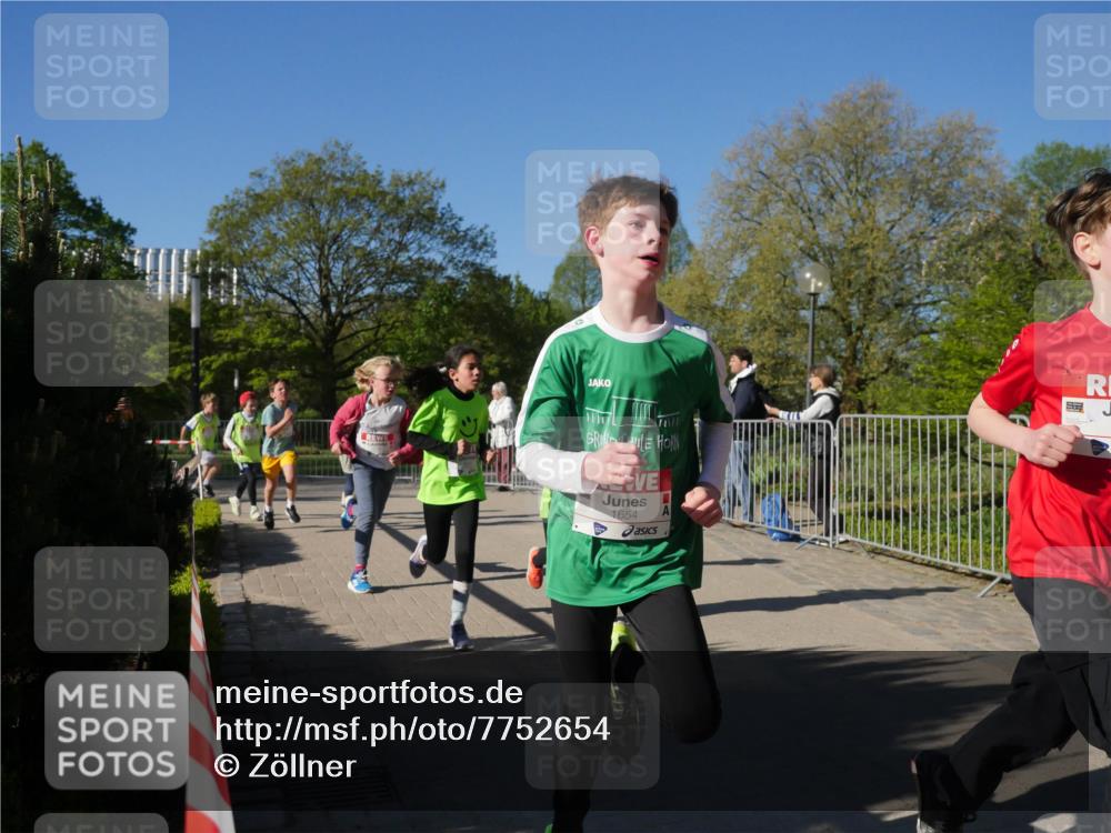 25.04.2025 - Das Zehntel Zöllner http://msf.ph/oto/7752654 26.04.2025 08:43:02 Laufen 1654 meine-sportfotos.de