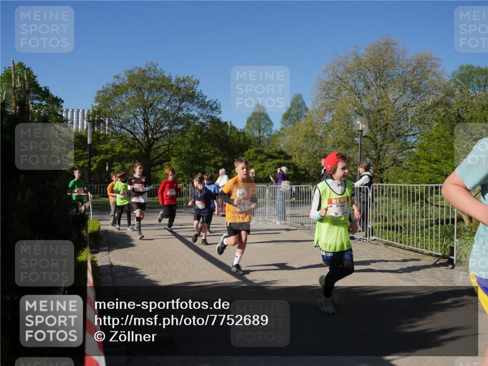 25.04.2025 - Das Zehntel Zöllner http://msf.ph/oto/7752689 26.04.2025 08:43:05 Laufen  meine-sportfotos.de