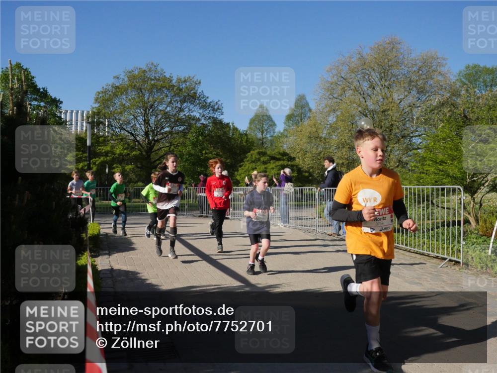 25.04.2025 - Das Zehntel Zöllner http://msf.ph/oto/7752701 26.04.2025 08:43:06 Laufen 3754 meine-sportfotos.de