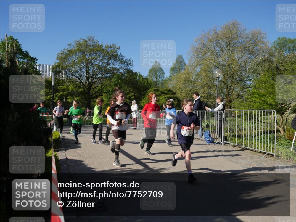 25.04.2025 - Das Zehntel Zöllner http://msf.ph/oto/7752709 26.04.2025 08:43:07 Laufen  meine-sportfotos.de