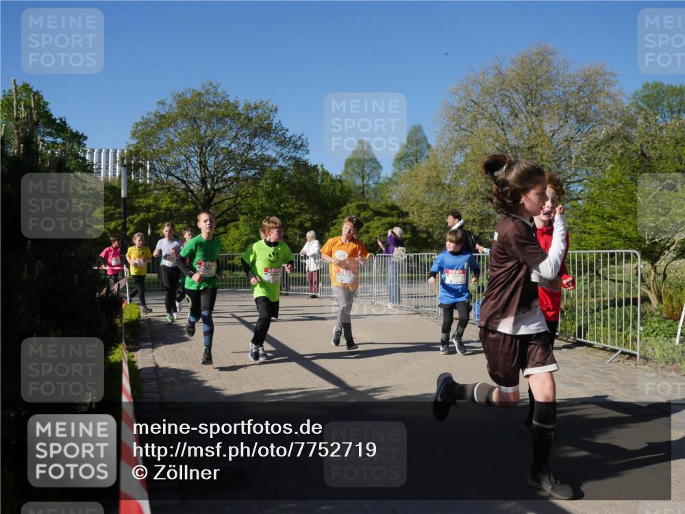 25.04.2025 - Das Zehntel Zöllner http://msf.ph/oto/7752719 26.04.2025 08:43:07 Laufen  meine-sportfotos.de