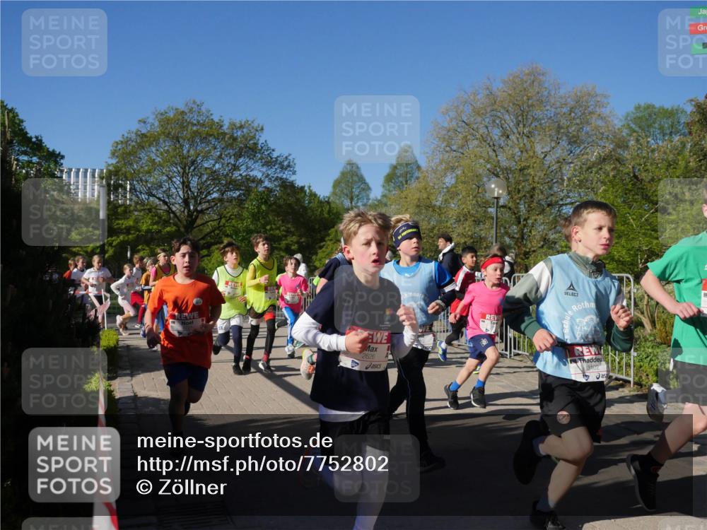 25.04.2025 - Das Zehntel Zöllner http://msf.ph/oto/7752802 26.04.2025 08:43:16 Laufen 2626, 3102 meine-sportfotos.de