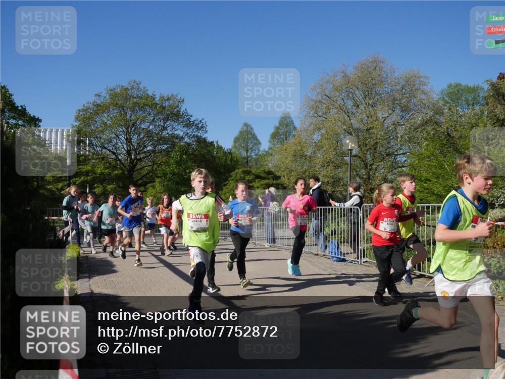 25.04.2025 - Das Zehntel Zöllner http://msf.ph/oto/7752872 26.04.2025 08:43:22 Laufen  meine-sportfotos.de