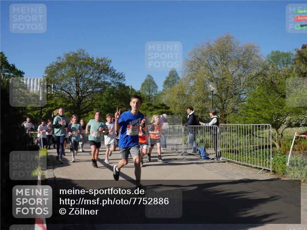25.04.2025 - Das Zehntel Zöllner http://msf.ph/oto/7752886 26.04.2025 08:43:24 Laufen  meine-sportfotos.de