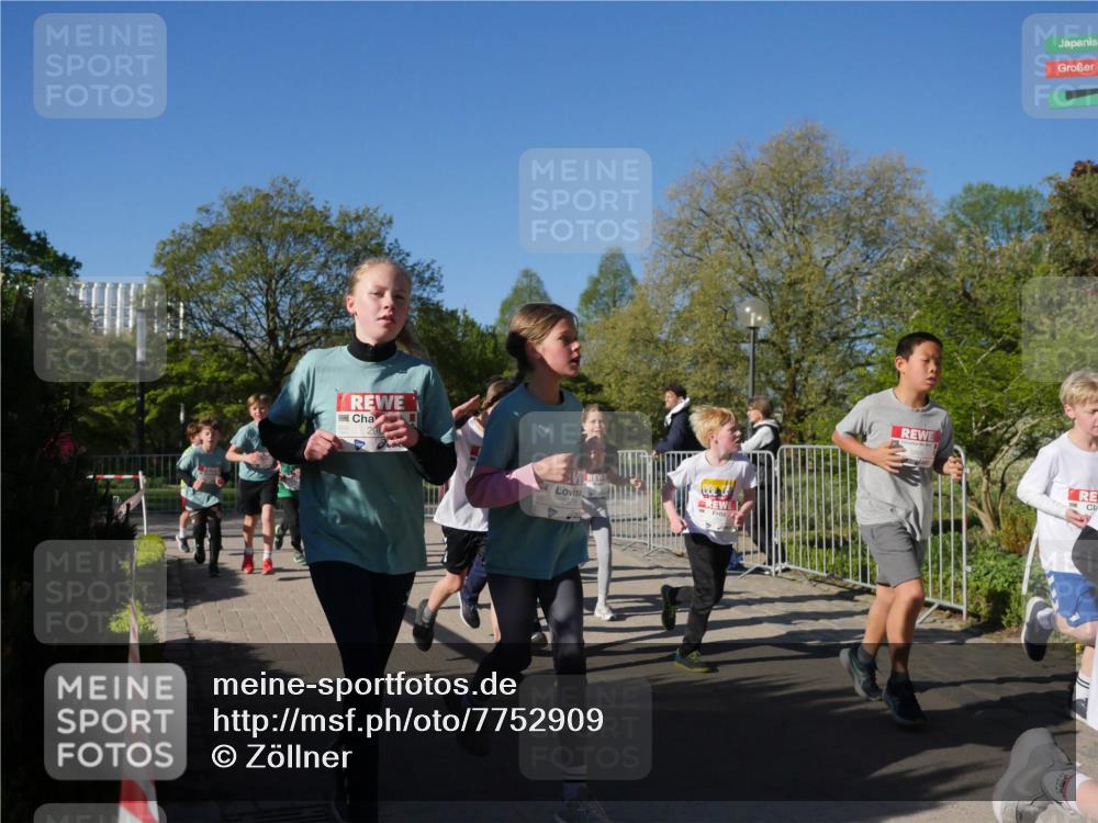 25.04.2025 - Das Zehntel Zöllner http://msf.ph/oto/7752909 26.04.2025 08:43:26 Laufen 298, 2976 meine-sportfotos.de