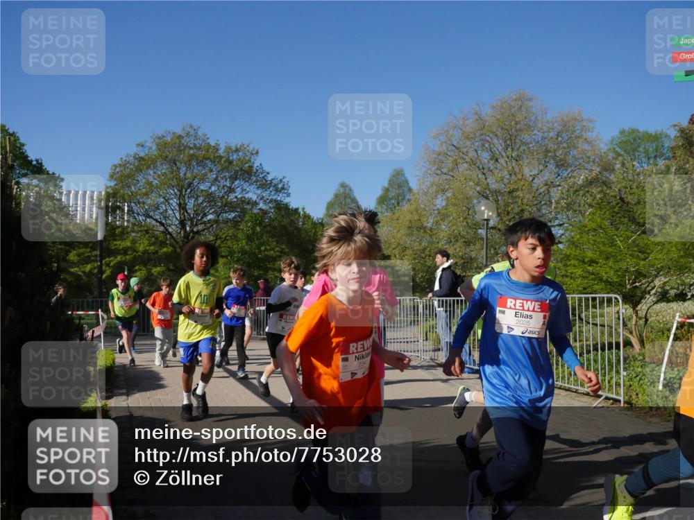 25.04.2025 - Das Zehntel Zöllner http://msf.ph/oto/7753028 26.04.2025 08:43:37 Laufen 2025 meine-sportfotos.de