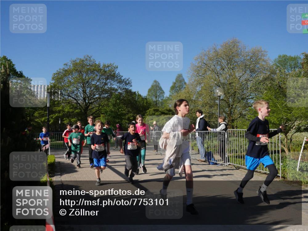 25.04.2025 - Das Zehntel Zöllner http://msf.ph/oto/7753101 26.04.2025 08:43:44 Laufen  meine-sportfotos.de
