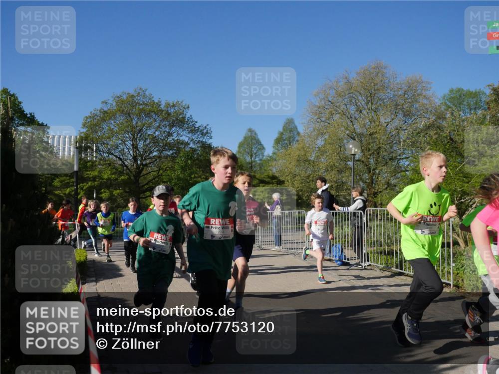 25.04.2025 - Das Zehntel Zöllner http://msf.ph/oto/7753120 26.04.2025 08:43:46 Laufen 1274 meine-sportfotos.de