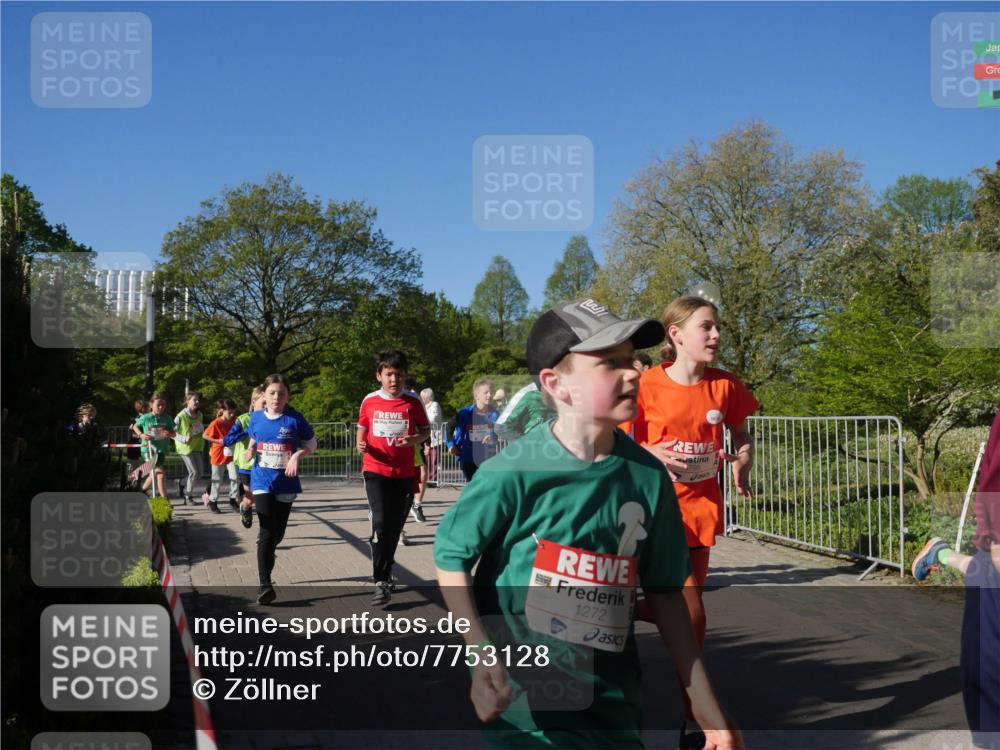 25.04.2025 - Das Zehntel Zöllner http://msf.ph/oto/7753128 26.04.2025 08:43:46 Laufen 1272 meine-sportfotos.de