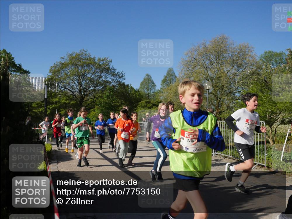 25.04.2025 - Das Zehntel Zöllner http://msf.ph/oto/7753150 26.04.2025 08:43:49 Laufen 3189 meine-sportfotos.de