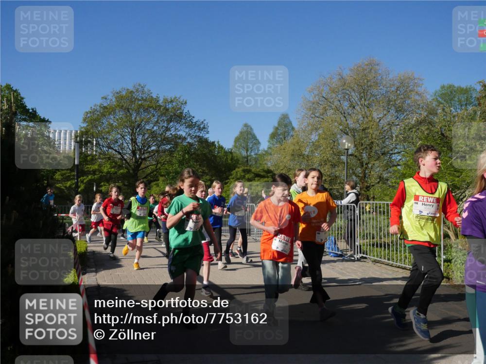 25.04.2025 - Das Zehntel Zöllner http://msf.ph/oto/7753162 26.04.2025 08:43:50 Laufen  meine-sportfotos.de