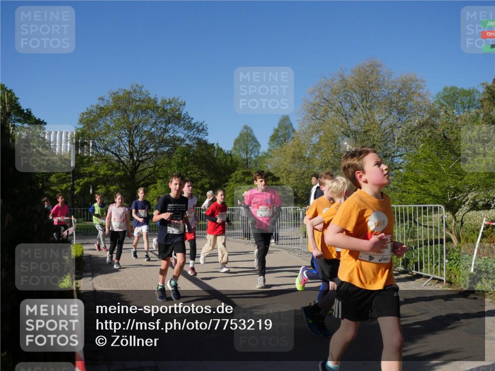 25.04.2025 - Das Zehntel Zöllner http://msf.ph/oto/7753219 26.04.2025 08:43:55 Laufen  meine-sportfotos.de