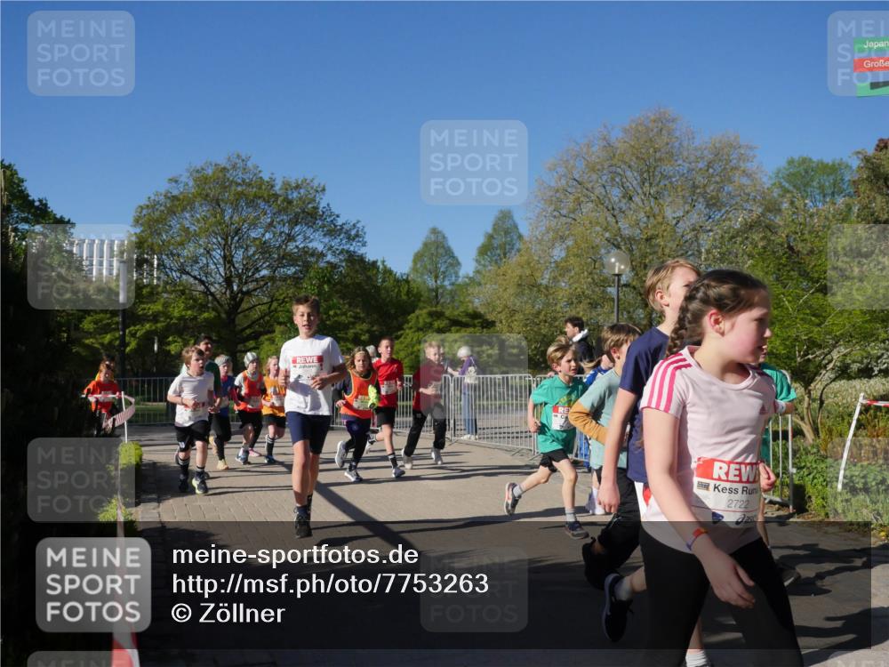25.04.2025 - Das Zehntel Zöllner http://msf.ph/oto/7753263 26.04.2025 08:43:59 Laufen 2722 meine-sportfotos.de