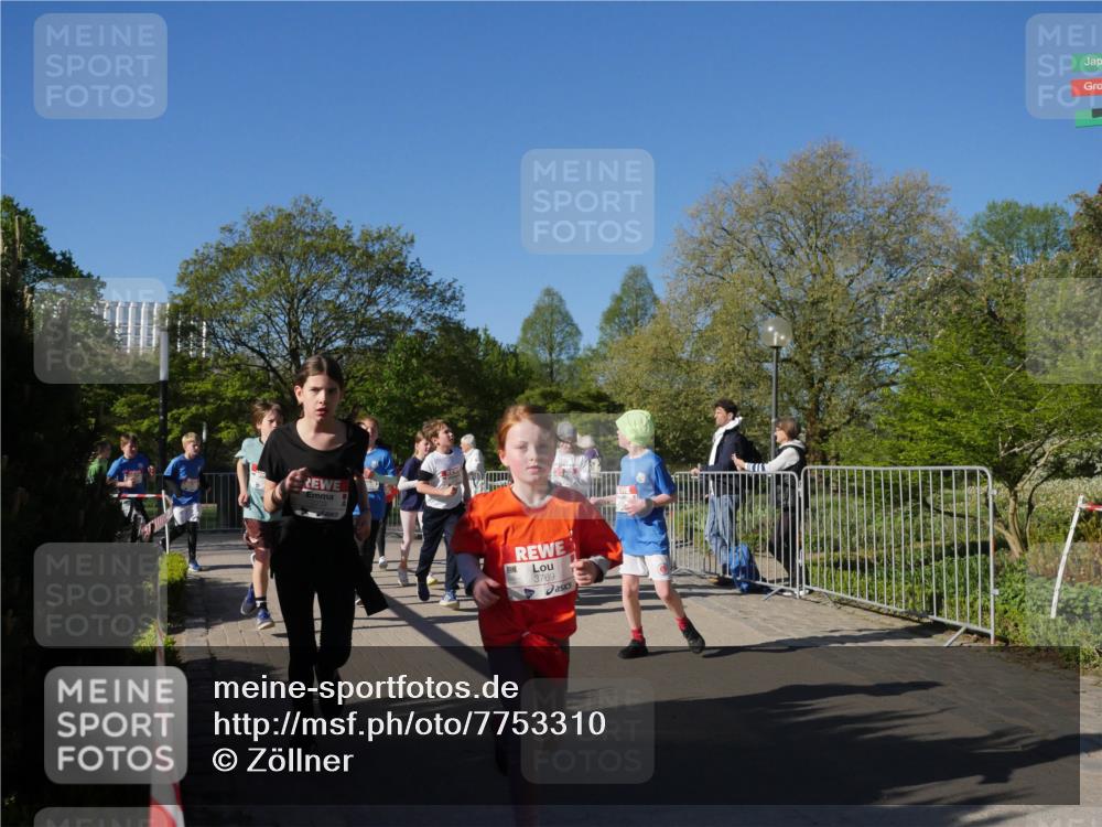25.04.2025 - Das Zehntel Zöllner http://msf.ph/oto/7753310 26.04.2025 08:44:03 Laufen 3769 meine-sportfotos.de