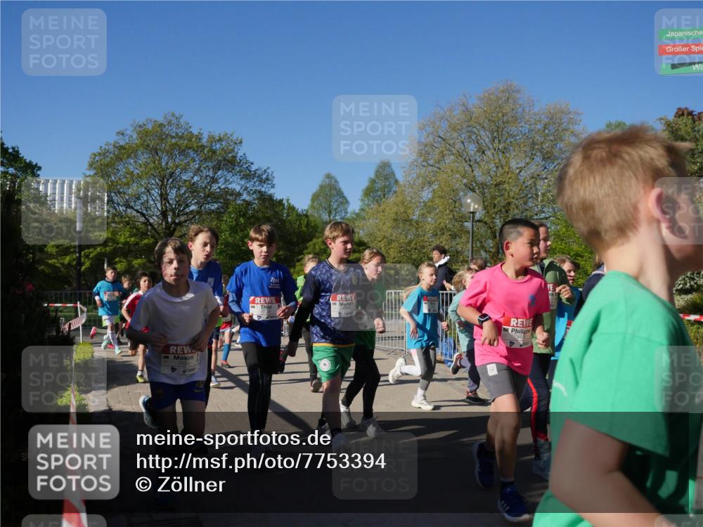 25.04.2025 - Das Zehntel Zöllner http://msf.ph/oto/7753394 26.04.2025 08:44:11 Laufen 2839, 34 meine-sportfotos.de