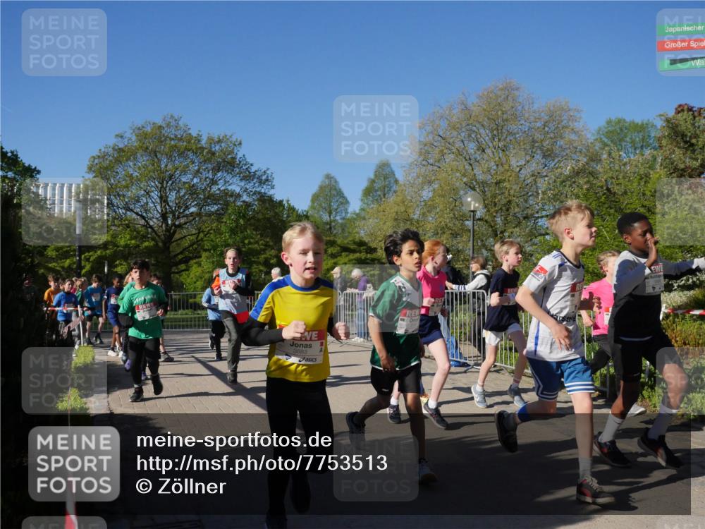 25.04.2025 - Das Zehntel Zöllner http://msf.ph/oto/7753513 26.04.2025 08:44:22 Laufen 3883 meine-sportfotos.de