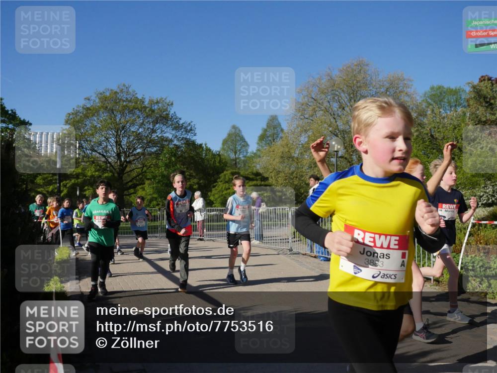 25.04.2025 - Das Zehntel Zöllner http://msf.ph/oto/7753516 26.04.2025 08:44:22 Laufen 3883 meine-sportfotos.de