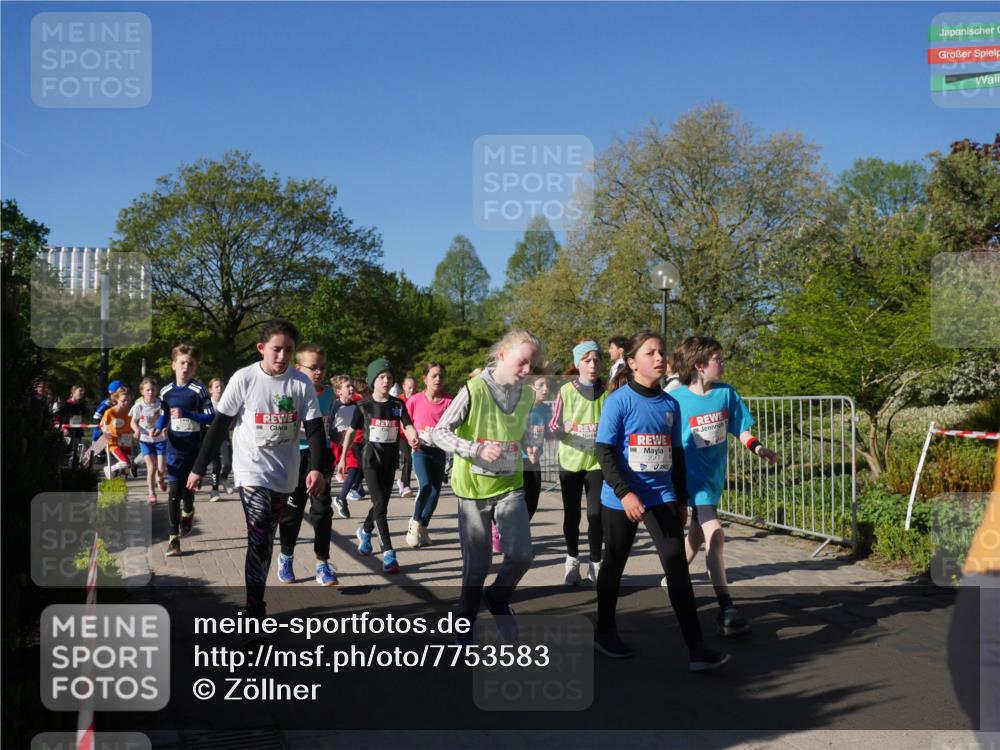 25.04.2025 - Das Zehntel Zöllner http://msf.ph/oto/7753583 26.04.2025 08:44:29 Laufen 2017 meine-sportfotos.de