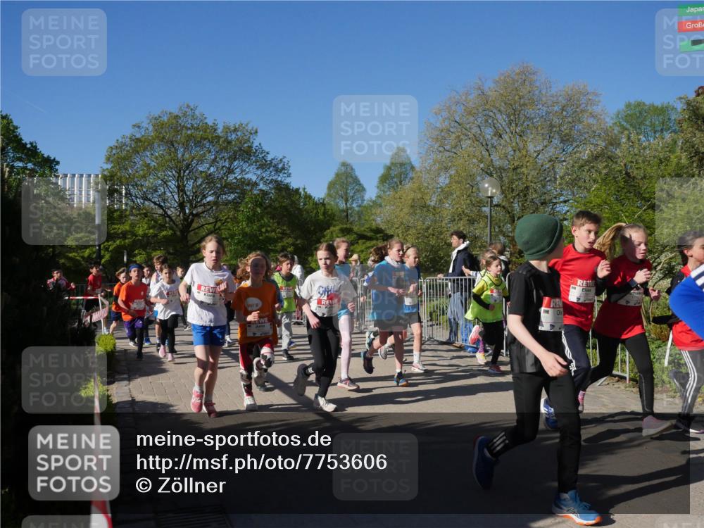 25.04.2025 - Das Zehntel Zöllner http://msf.ph/oto/7753606 26.04.2025 08:44:31 Laufen  meine-sportfotos.de