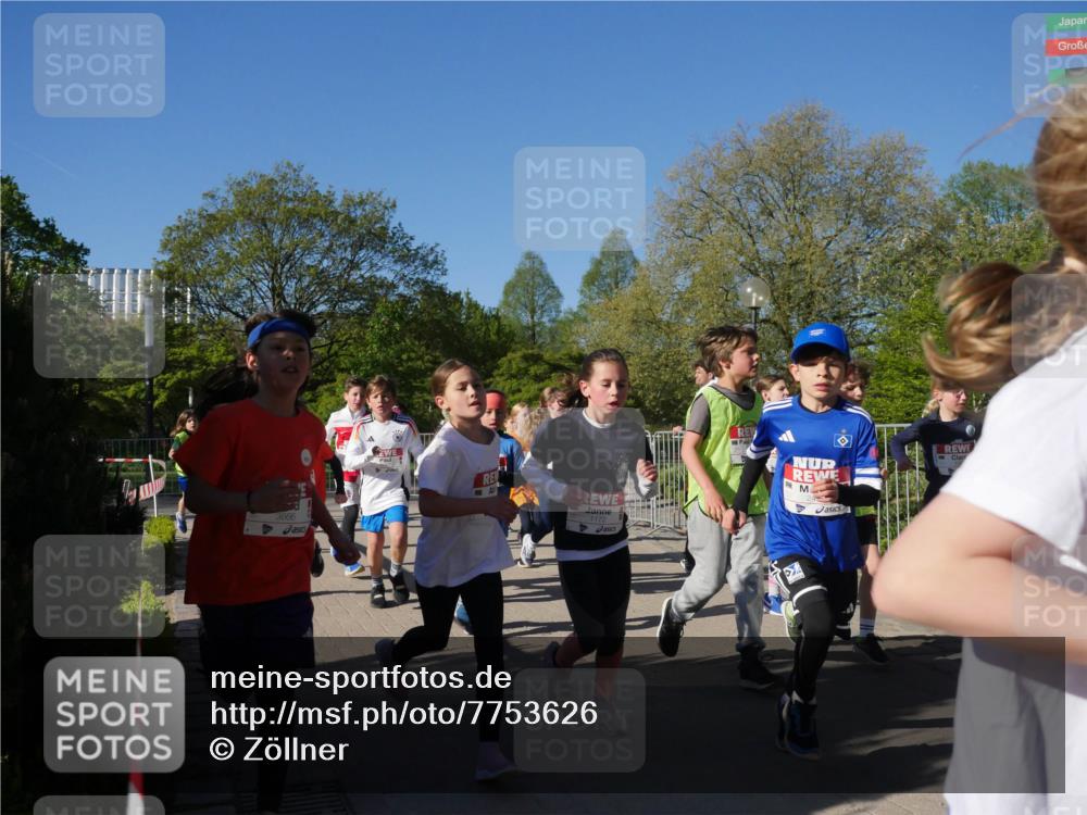 25.04.2025 - Das Zehntel Zöllner http://msf.ph/oto/7753626 26.04.2025 08:44:33 Laufen 3666, 1172 meine-sportfotos.de
