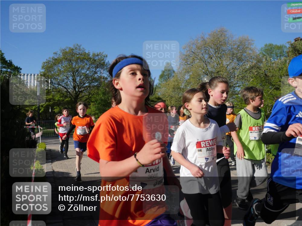 25.04.2025 - Das Zehntel Zöllner http://msf.ph/oto/7753630 26.04.2025 08:44:33 Laufen 3666, 1197, 08 meine-sportfotos.de