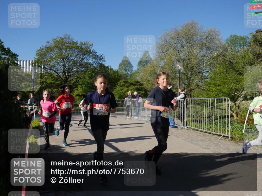 25.04.2025 - Das Zehntel Zöllner http://msf.ph/oto/7753670 26.04.2025 08:44:37 Laufen  meine-sportfotos.de