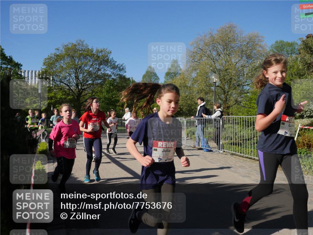 25.04.2025 - Das Zehntel Zöllner http://msf.ph/oto/7753676 26.04.2025 08:44:38 Laufen 1182, 1175 meine-sportfotos.de