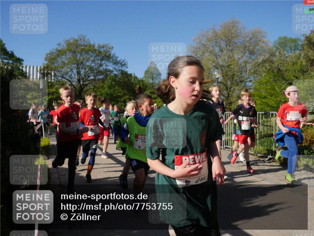 25.04.2025 - Das Zehntel Zöllner http://msf.ph/oto/7753755 26.04.2025 08:44:44 Laufen 311 meine-sportfotos.de
