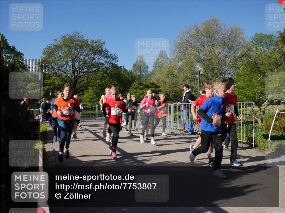 25.04.2025 - Das Zehntel Zöllner http://msf.ph/oto/7753807 26.04.2025 08:44:50 Laufen  meine-sportfotos.de