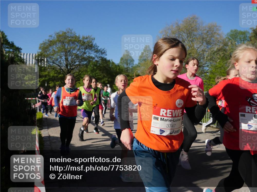 25.04.2025 - Das Zehntel Zöllner http://msf.ph/oto/7753820 26.04.2025 08:44:51 Laufen 3747, 3747, 39 meine-sportfotos.de