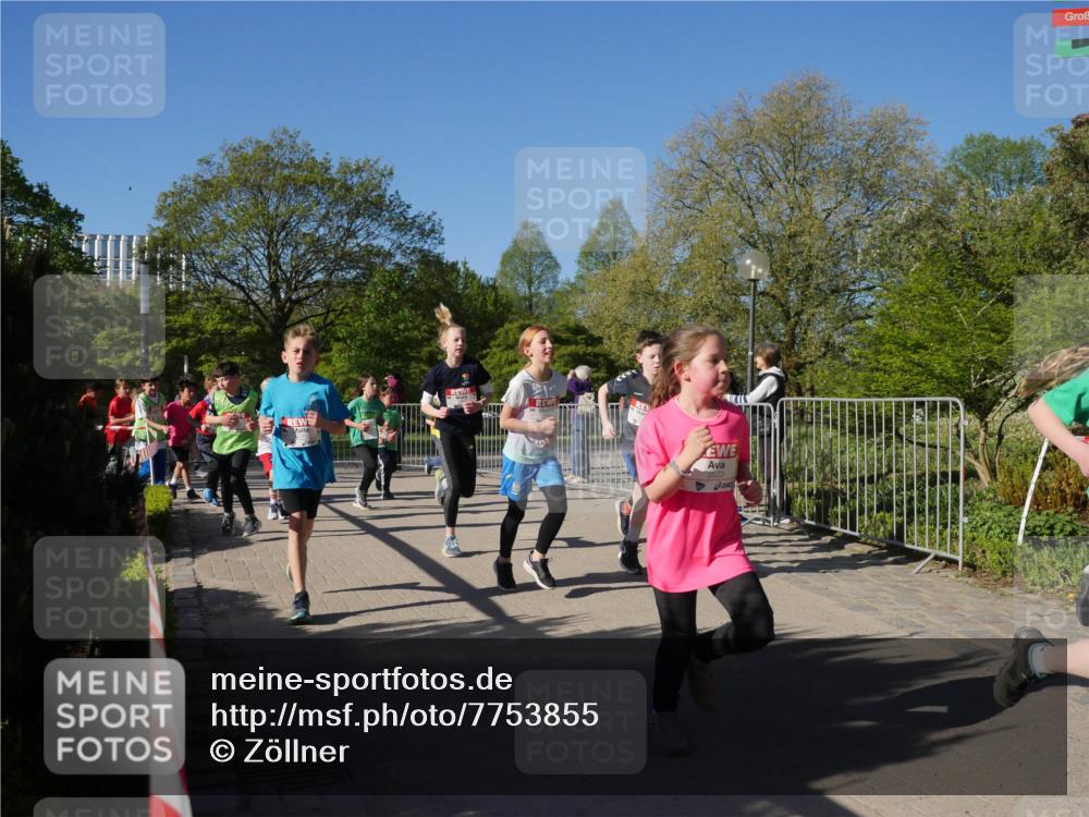 25.04.2025 - Das Zehntel Zöllner http://msf.ph/oto/7753855 26.04.2025 08:44:55 Laufen  meine-sportfotos.de