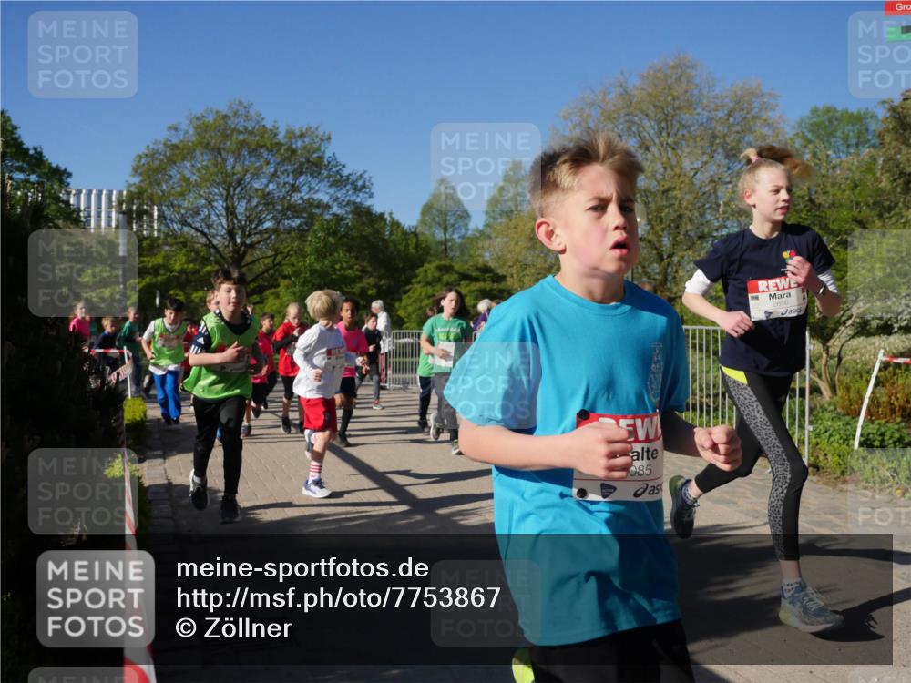 25.04.2025 - Das Zehntel Zöllner http://msf.ph/oto/7753867 26.04.2025 08:44:56 Laufen 085, 2656 meine-sportfotos.de