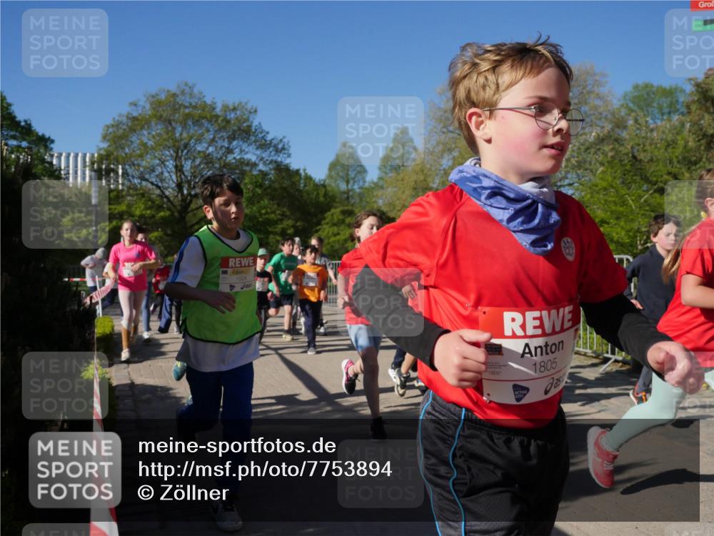 25.04.2025 - Das Zehntel Zöllner http://msf.ph/oto/7753894 26.04.2025 08:44:59 Laufen 1524, 1805, 1805 meine-sportfotos.de