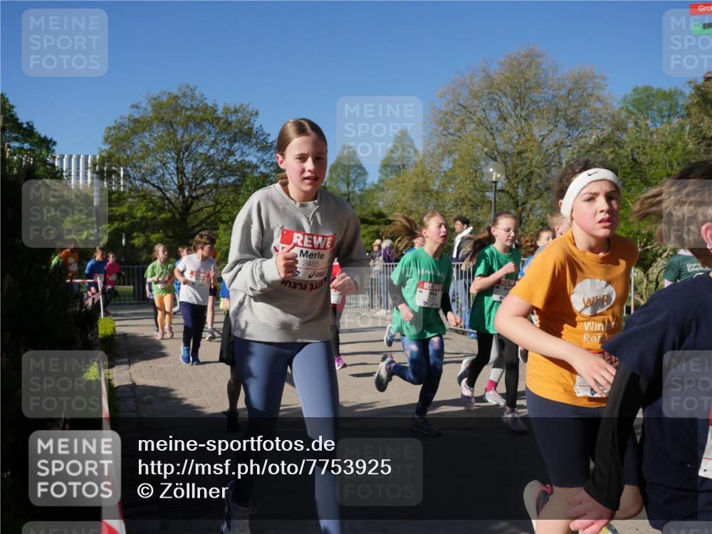 25.04.2025 - Das Zehntel Zöllner http://msf.ph/oto/7753925 26.04.2025 08:45:01 Laufen 2485 meine-sportfotos.de