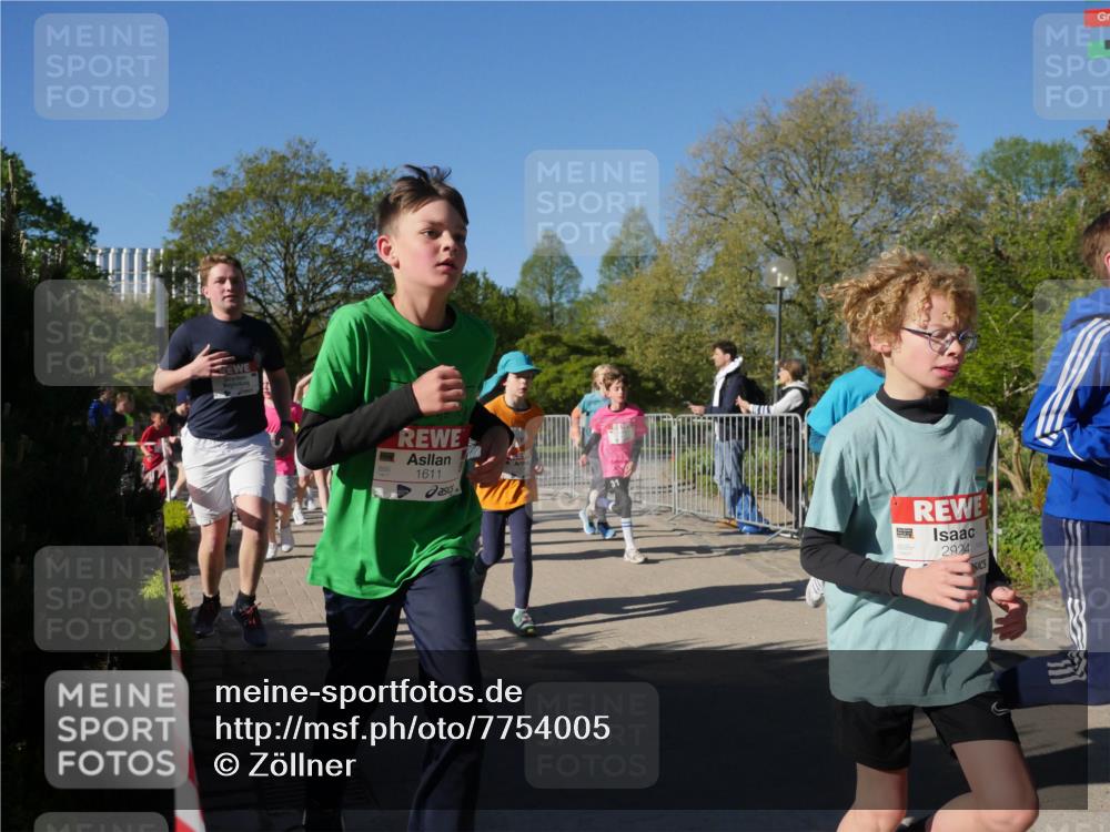 25.04.2025 - Das Zehntel Zöllner http://msf.ph/oto/7754005 26.04.2025 08:45:09 Laufen 1611, 2924 meine-sportfotos.de