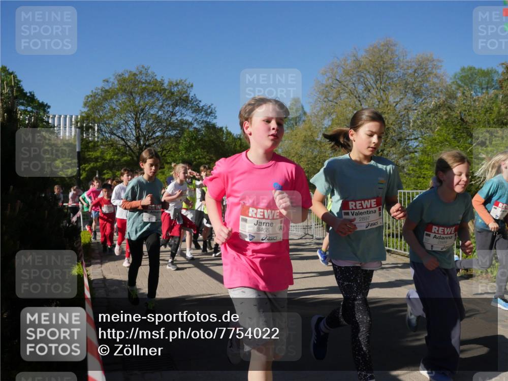 25.04.2025 - Das Zehntel Zöllner http://msf.ph/oto/7754022 26.04.2025 08:45:11 Laufen 3465, 2897, 2889 meine-sportfotos.de