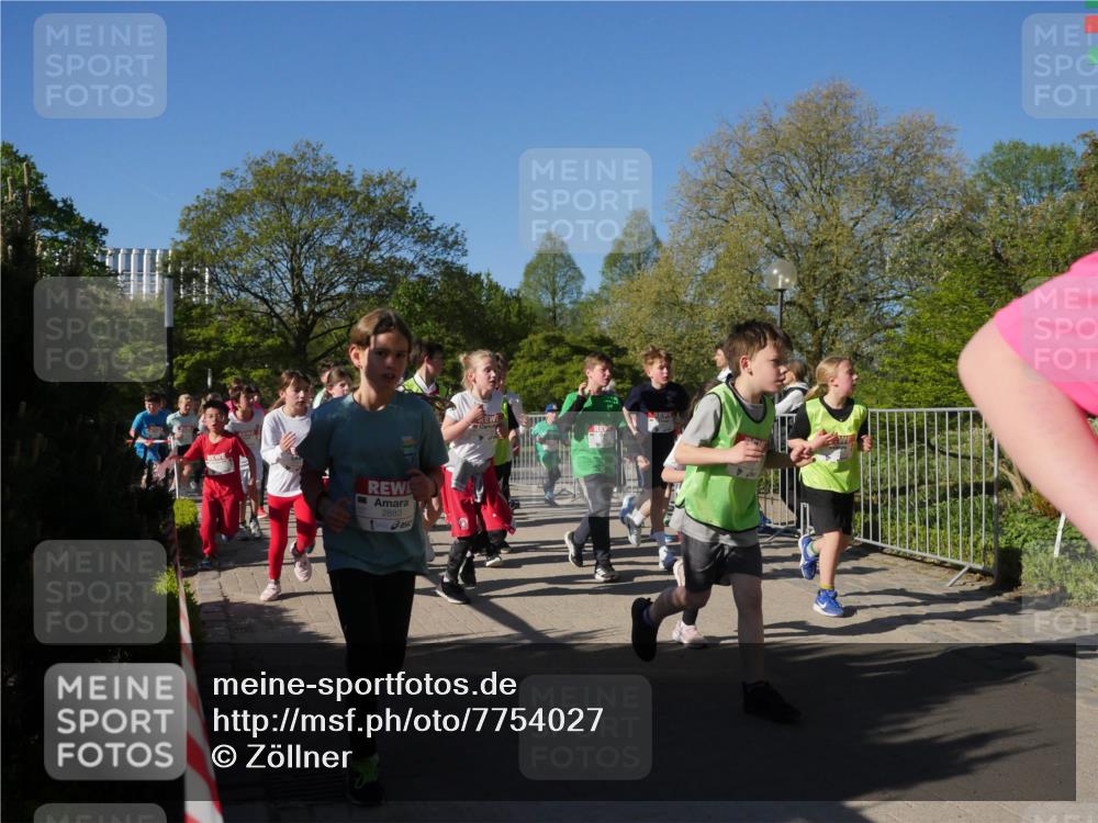 25.04.2025 - Das Zehntel Zöllner http://msf.ph/oto/7754027 26.04.2025 08:45:11 Laufen 2883 meine-sportfotos.de