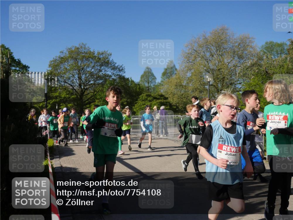 25.04.2025 - Das Zehntel Zöllner http://msf.ph/oto/7754108 26.04.2025 08:45:19 Laufen 1423, 3075, 1424 meine-sportfotos.de