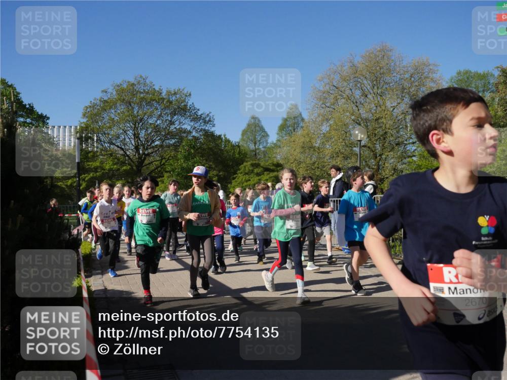 25.04.2025 - Das Zehntel Zöllner http://msf.ph/oto/7754135 26.04.2025 08:45:21 Laufen 2670 meine-sportfotos.de