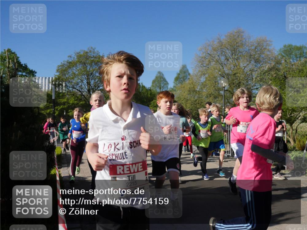 25.04.2025 - Das Zehntel Zöllner http://msf.ph/oto/7754159 26.04.2025 08:45:23 Laufen 2215, 2217 meine-sportfotos.de