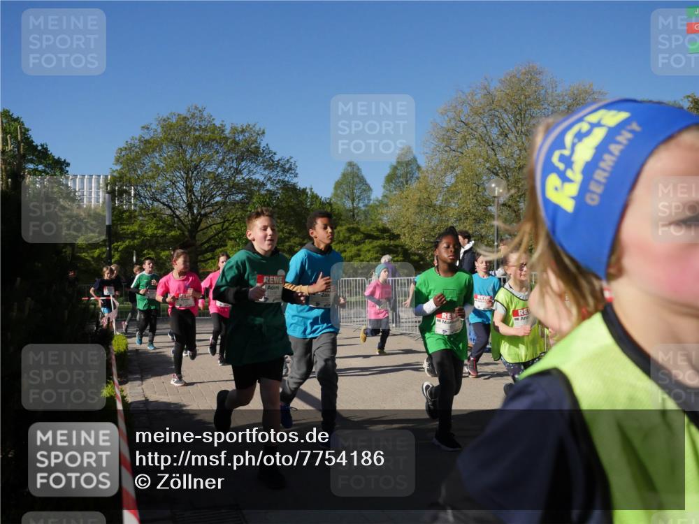 25.04.2025 - Das Zehntel Zöllner http://msf.ph/oto/7754186 26.04.2025 08:45:26 Laufen  meine-sportfotos.de