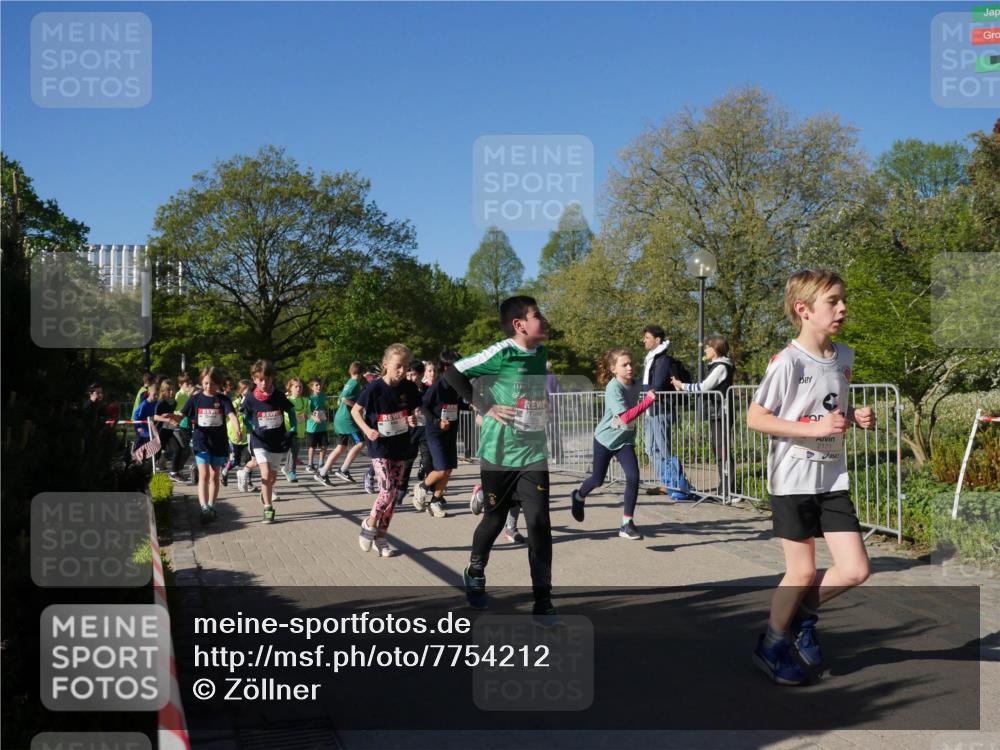 25.04.2025 - Das Zehntel Zöllner http://msf.ph/oto/7754212 26.04.2025 08:45:29 Laufen 2171 meine-sportfotos.de