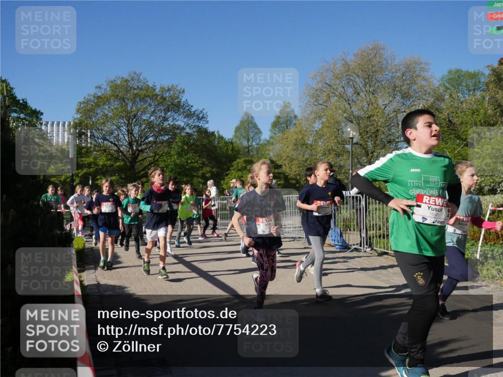 25.04.2025 - Das Zehntel Zöllner http://msf.ph/oto/7754223 26.04.2025 08:45:30 Laufen 1646 meine-sportfotos.de