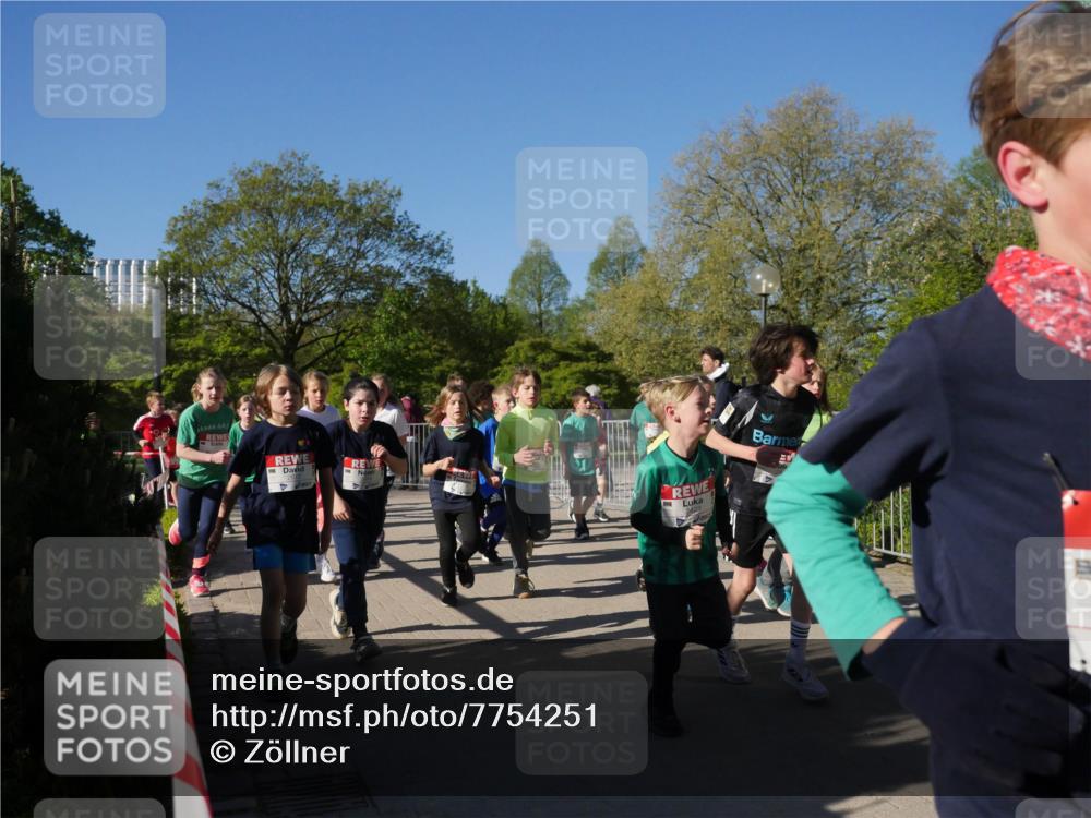 25.04.2025 - Das Zehntel Zöllner http://msf.ph/oto/7754251 26.04.2025 08:45:32 Laufen  meine-sportfotos.de
