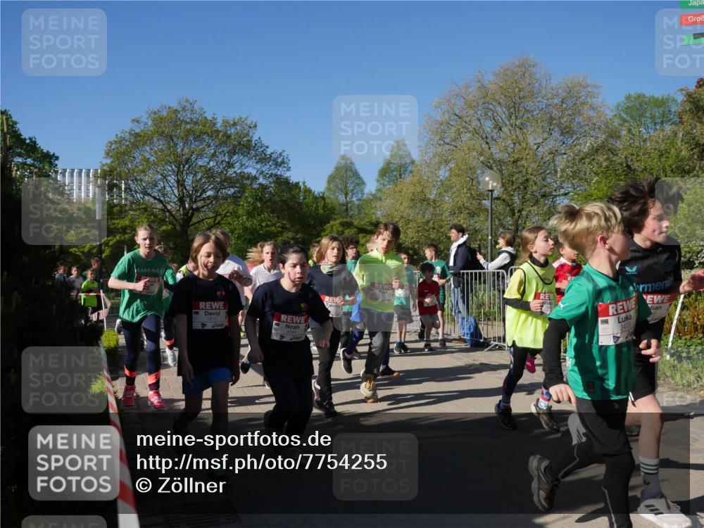 25.04.2025 - Das Zehntel Zöllner http://msf.ph/oto/7754255 26.04.2025 08:45:32 Laufen 2612, 2423 meine-sportfotos.de