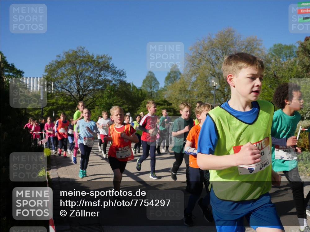 25.04.2025 - Das Zehntel Zöllner http://msf.ph/oto/7754297 26.04.2025 08:45:36 Laufen 1617 meine-sportfotos.de