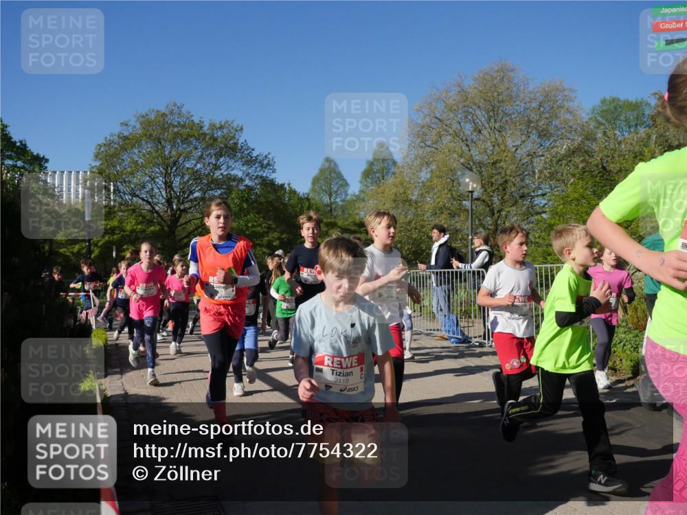 25.04.2025 - Das Zehntel Zöllner http://msf.ph/oto/7754322 26.04.2025 08:45:38 Laufen 2118, 1740 meine-sportfotos.de