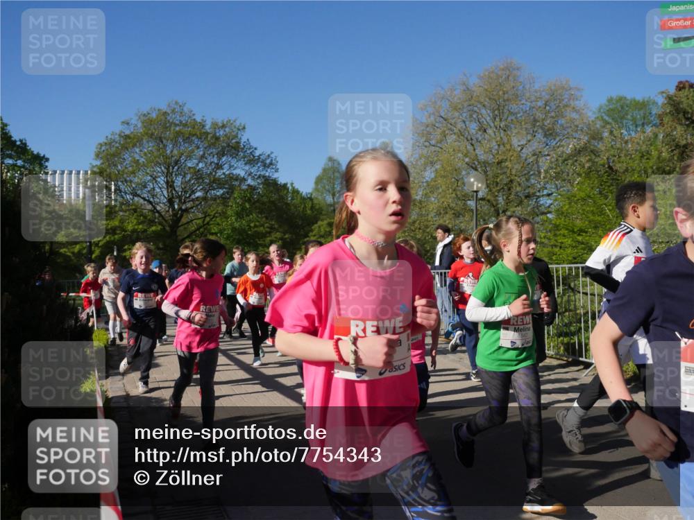 25.04.2025 - Das Zehntel Zöllner http://msf.ph/oto/7754343 26.04.2025 08:45:40 Laufen 1642 meine-sportfotos.de
