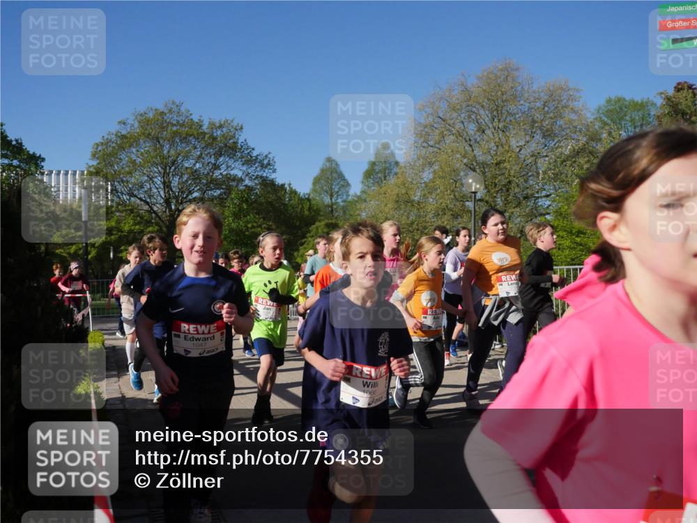 25.04.2025 - Das Zehntel Zöllner http://msf.ph/oto/7754355 26.04.2025 08:45:41 Laufen 1047, 1066 meine-sportfotos.de